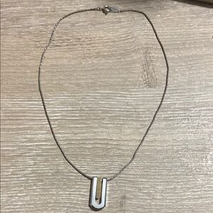 Vintage Elegant Silver Toned Necklace with Pendant